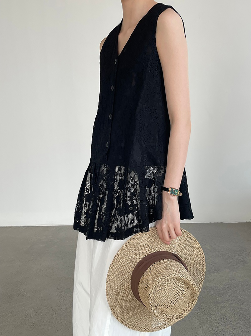 不規則蕾絲拼接背心,evaviva,8C-UR7518,不規則蕾絲拼接背心,周新品優惠,NEWARRIVAL