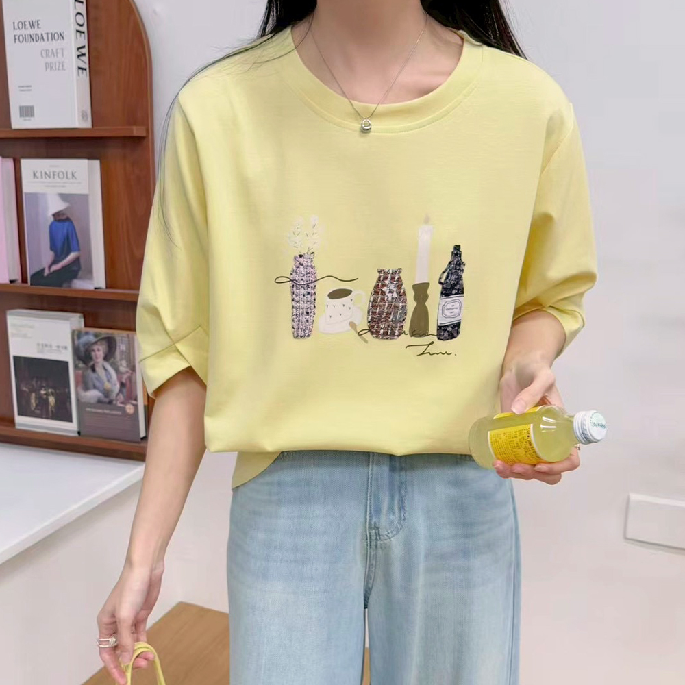 小香風拼接插畫感上衣