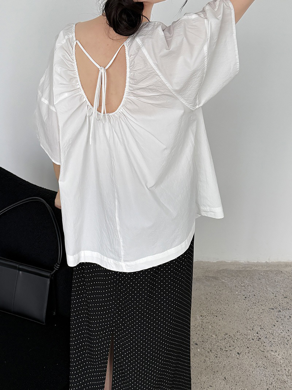 小露背綁帶圓領襯衫,evaviva,U2-ZA09203,小露背綁帶圓領襯衫,領500,999免運