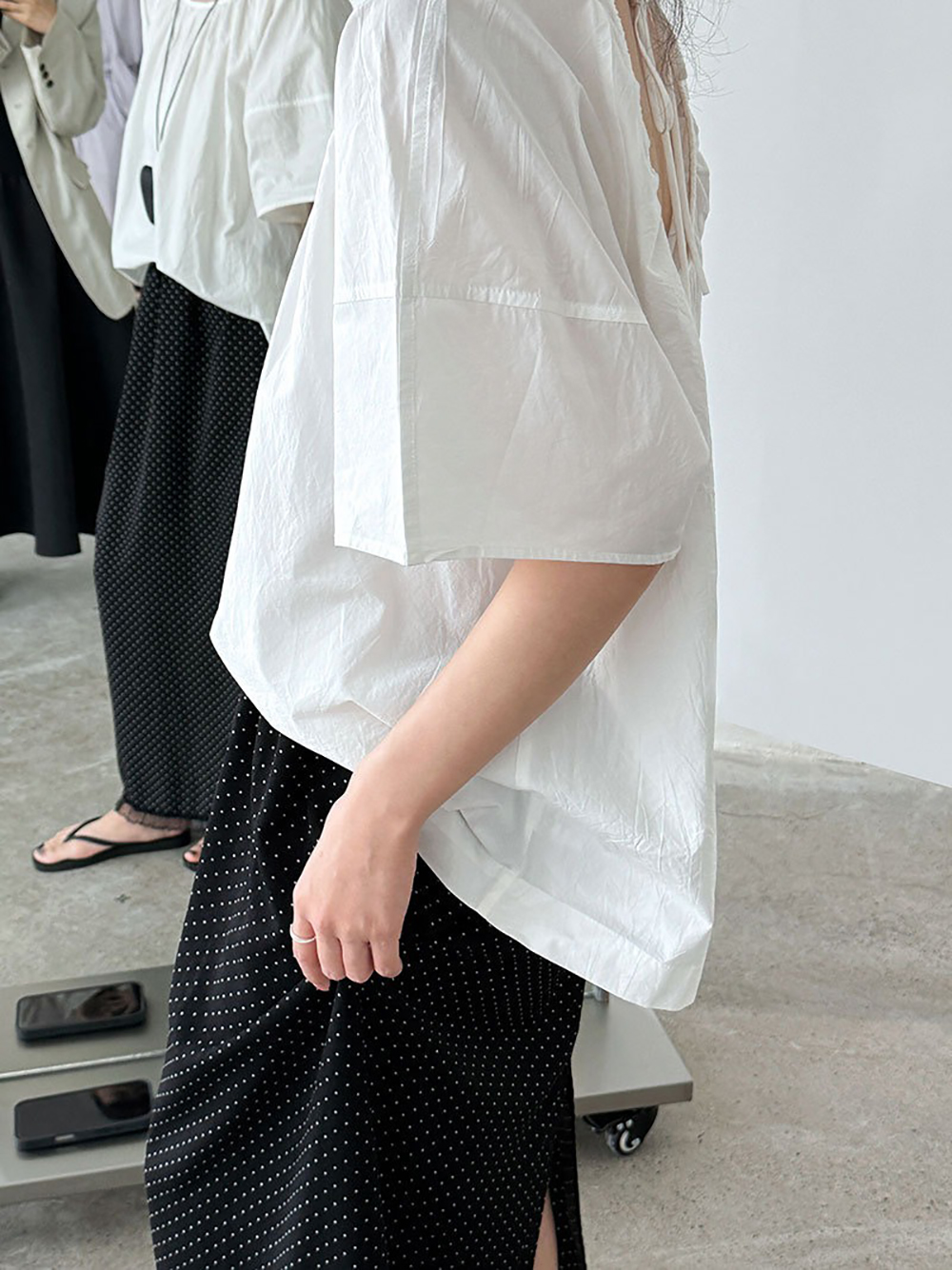 小露背綁帶圓領襯衫,evaviva,U2-ZA09203,小露背綁帶圓領襯衫,領500,999免運