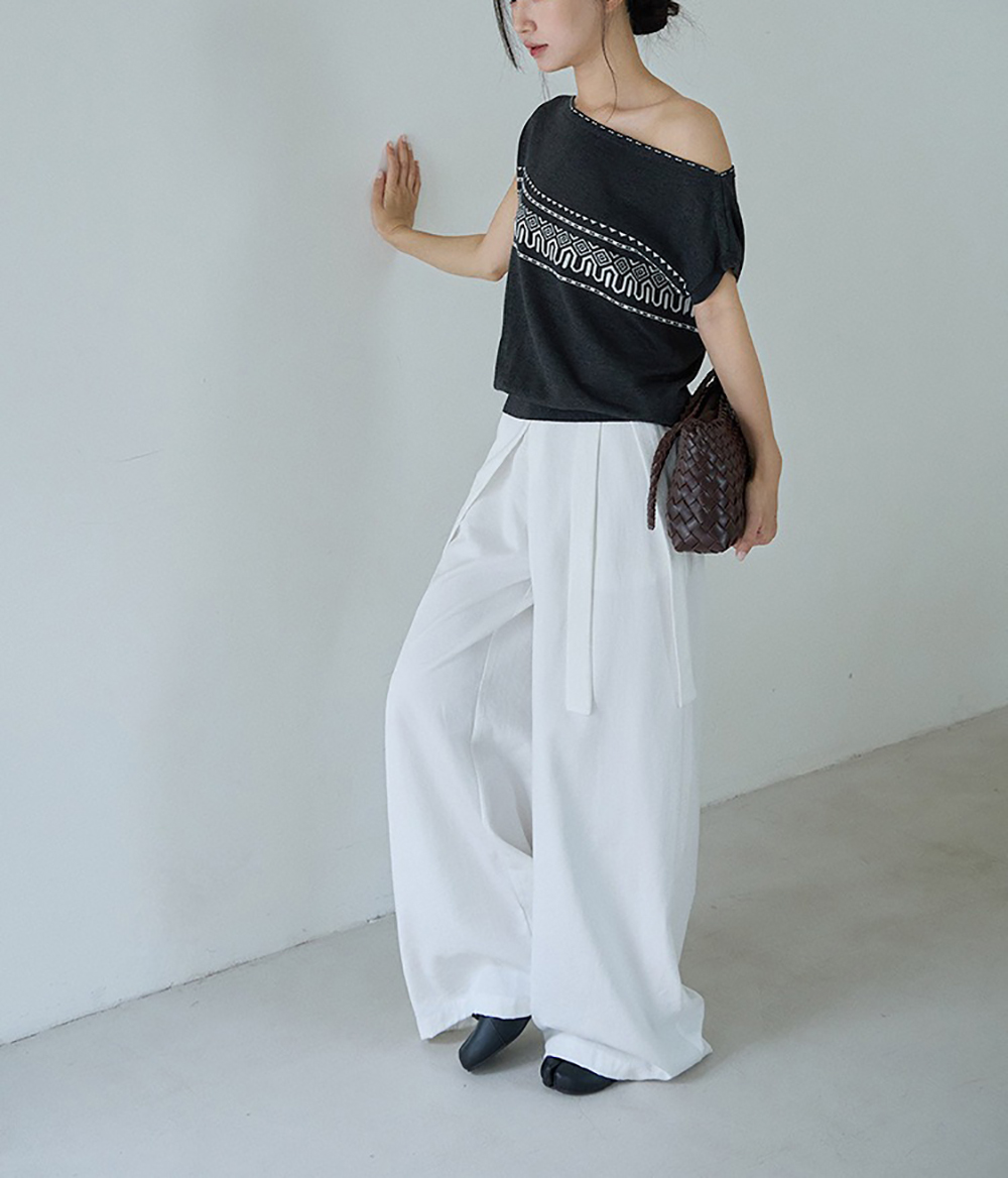 緹花紋露肩針織上衣,evaviva,XR-ZA09205,緹花紋露肩針織上衣,領500,999免運