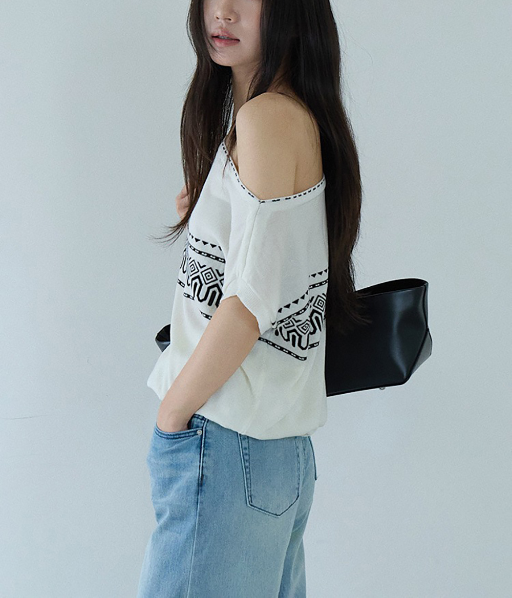 緹花紋露肩針織上衣,evaviva,XR-ZA09205,緹花紋露肩針織上衣,領500,999免運