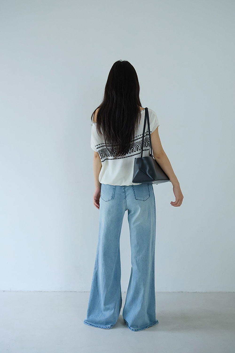 緹花紋露肩針織上衣,evaviva,XR-ZA09205,緹花紋露肩針織上衣,領500,999免運