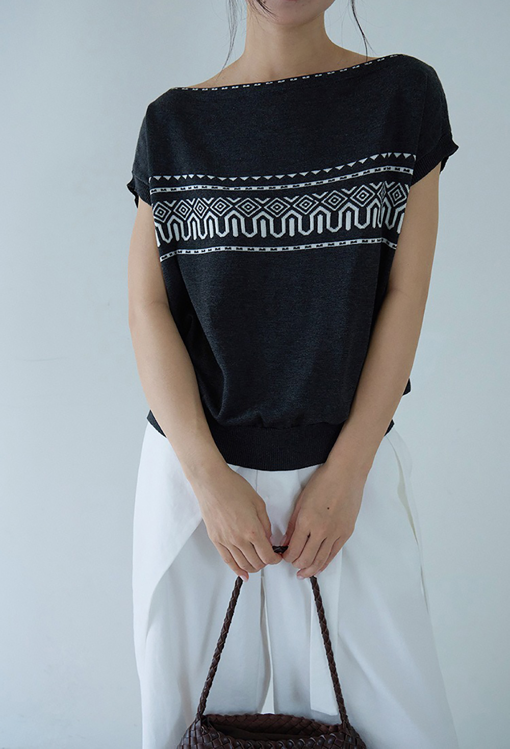 緹花紋露肩針織上衣,evaviva,XR-ZA09205,緹花紋露肩針織上衣,領500,999免運