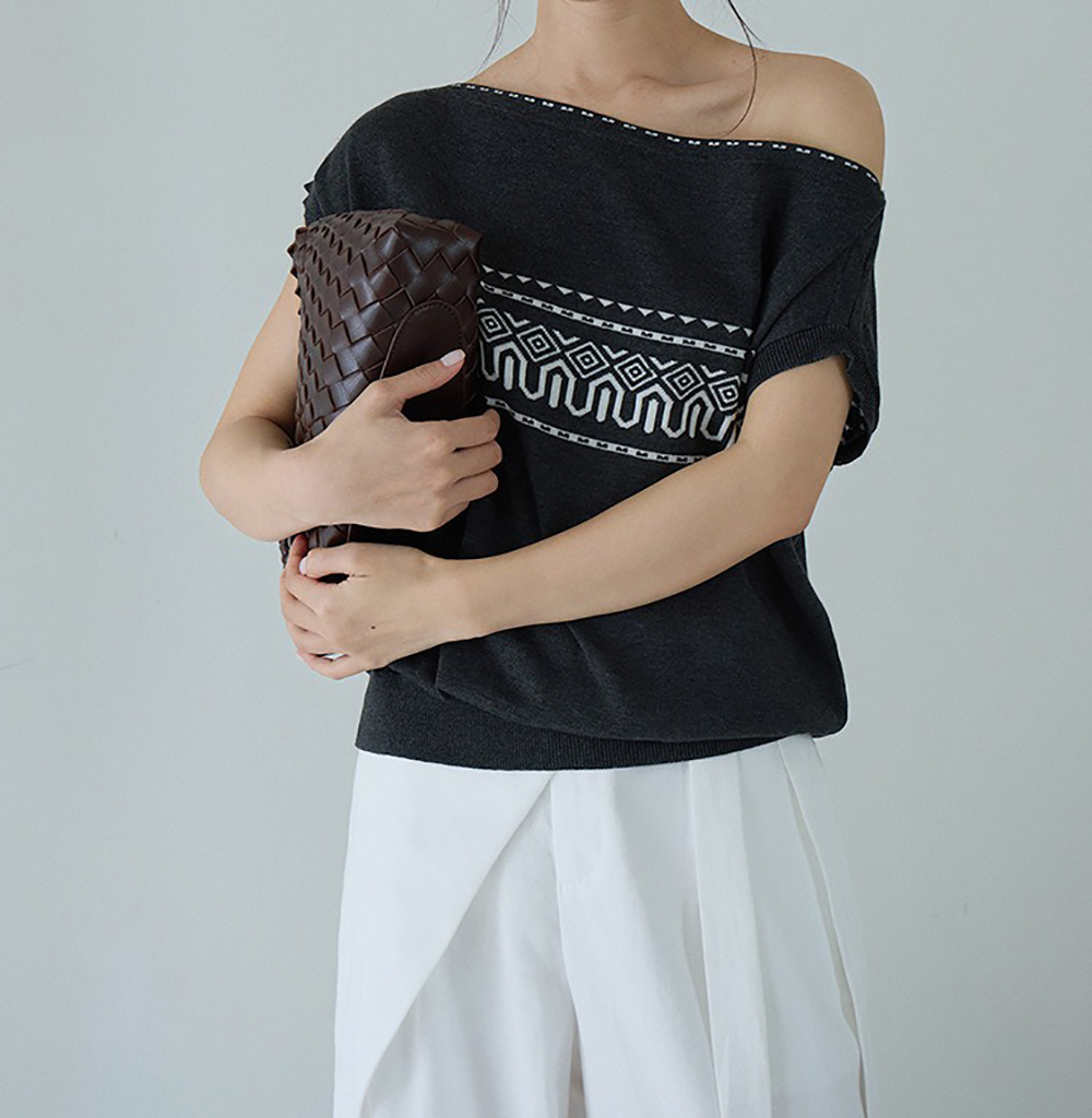 緹花紋露肩針織上衣,evaviva,XR-ZA09205,緹花紋露肩針織上衣,領500,999免運