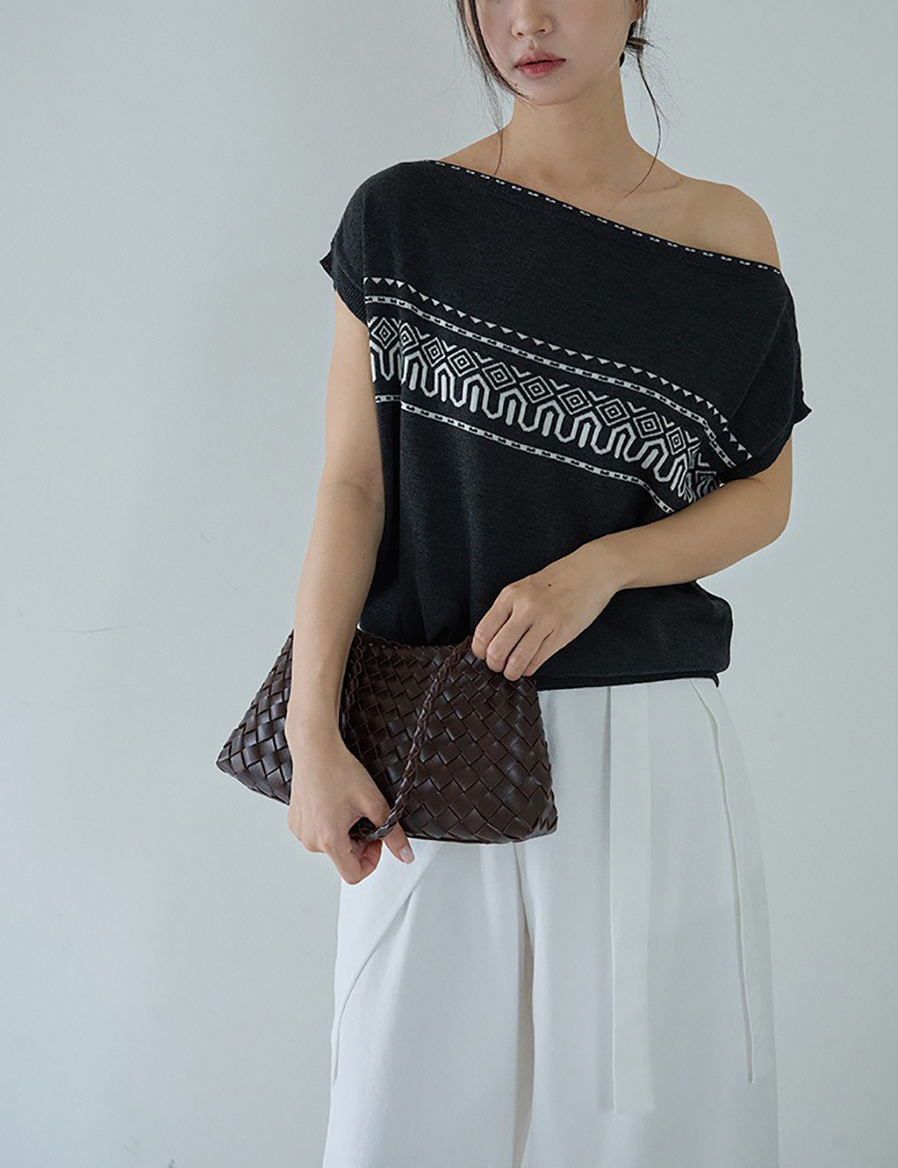 緹花紋露肩針織上衣,evaviva,XR-ZA09205,緹花紋露肩針織上衣,領500,999免運