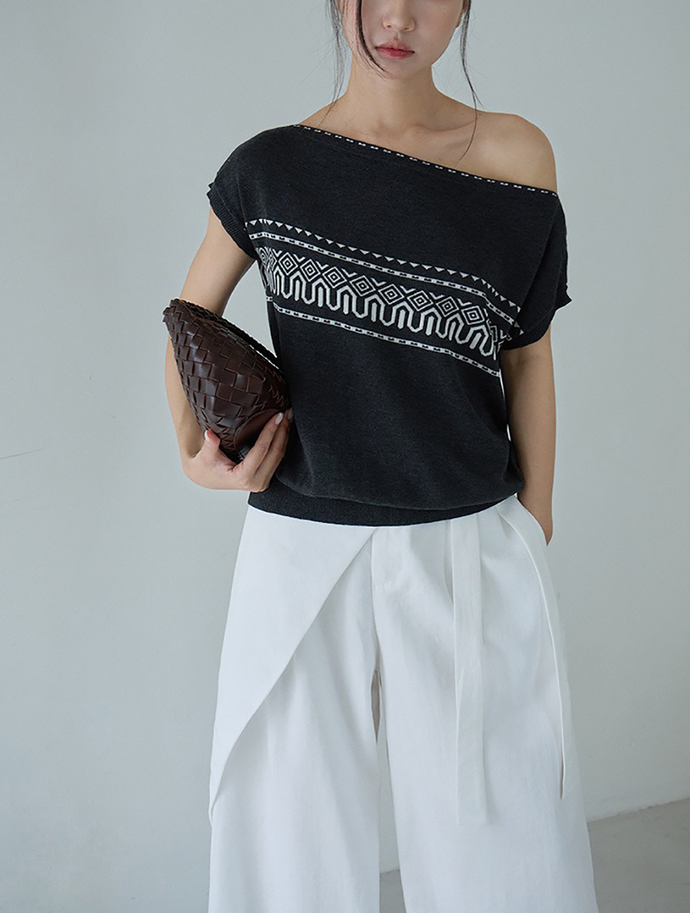 緹花紋露肩針織上衣,evaviva,XR-ZA09205,緹花紋露肩針織上衣,領500,999免運