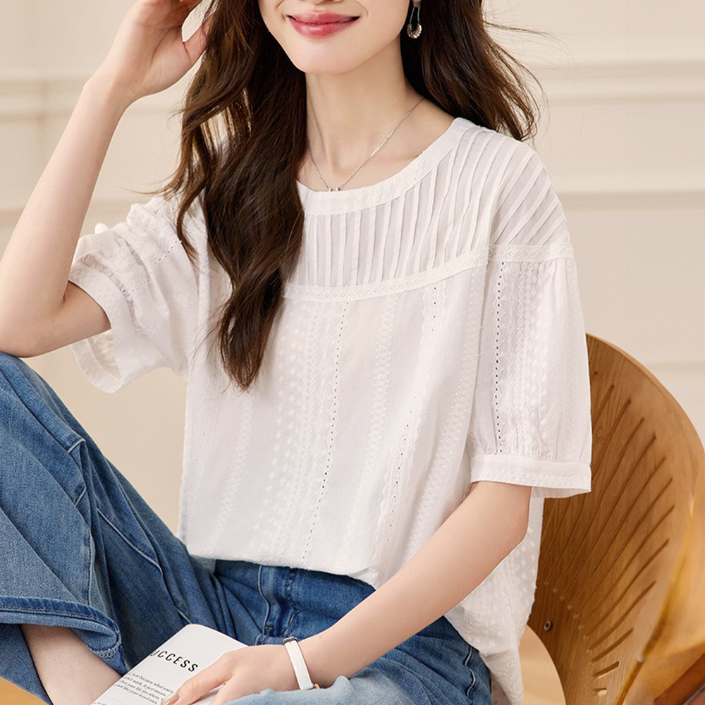 百摺設計刺繡圓領襯衫