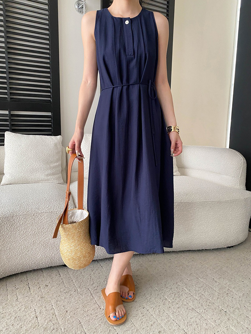 圓領壓褶背心長洋裝,evaviva,4N-ZE09207,圓領壓褶背心長洋裝,領500,999免運