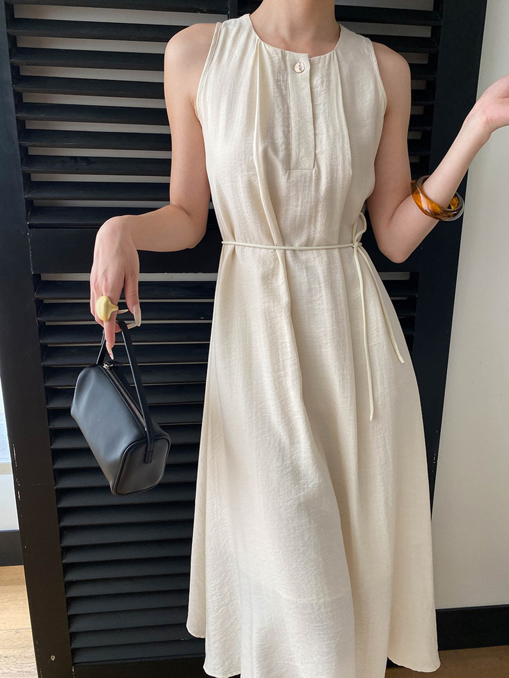 圓領壓褶背心長洋裝,evaviva,4N-ZE09207,圓領壓褶背心長洋裝,領500,999免運