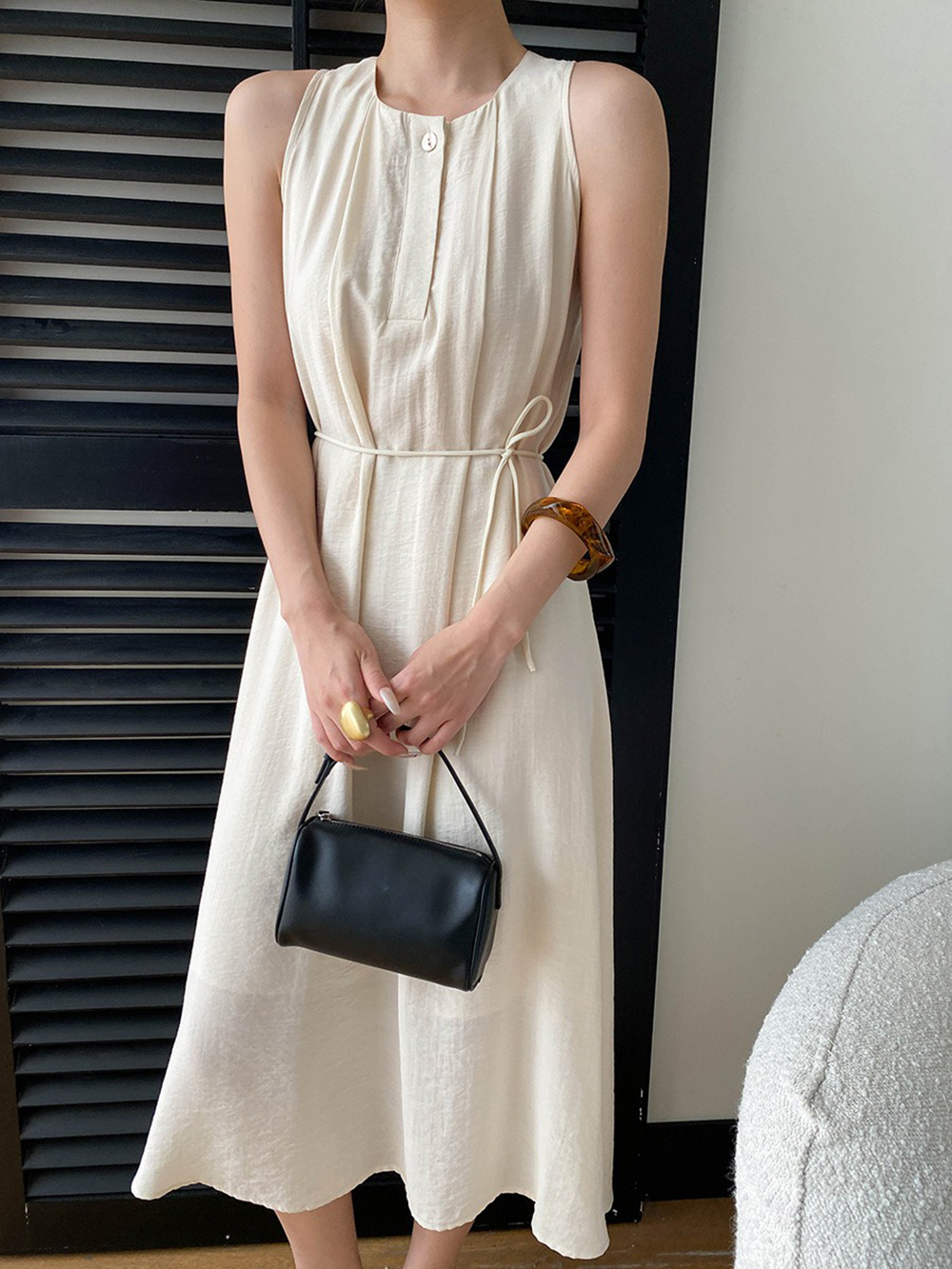 圓領壓褶背心長洋裝,evaviva,4N-ZE09207,圓領壓褶背心長洋裝,領500,999免運