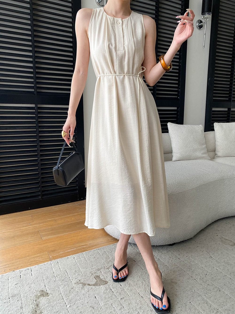 圓領壓褶背心長洋裝,evaviva,4N-ZE09207,圓領壓褶背心長洋裝,領500,999免運