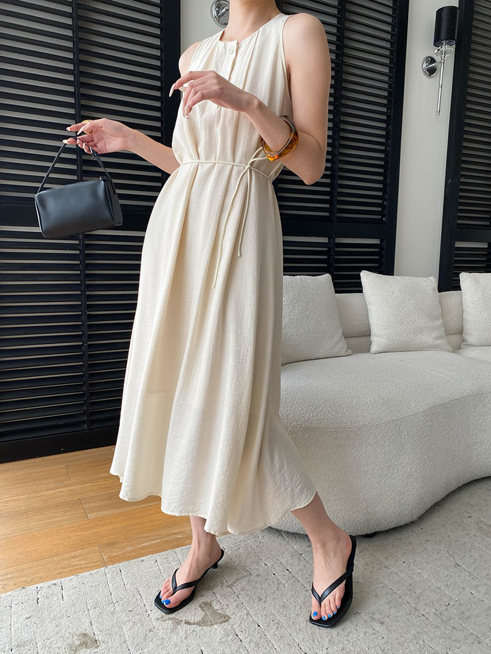 圓領壓褶背心長洋裝,evaviva,4N-ZE09207,圓領壓褶背心長洋裝,領500,999免運