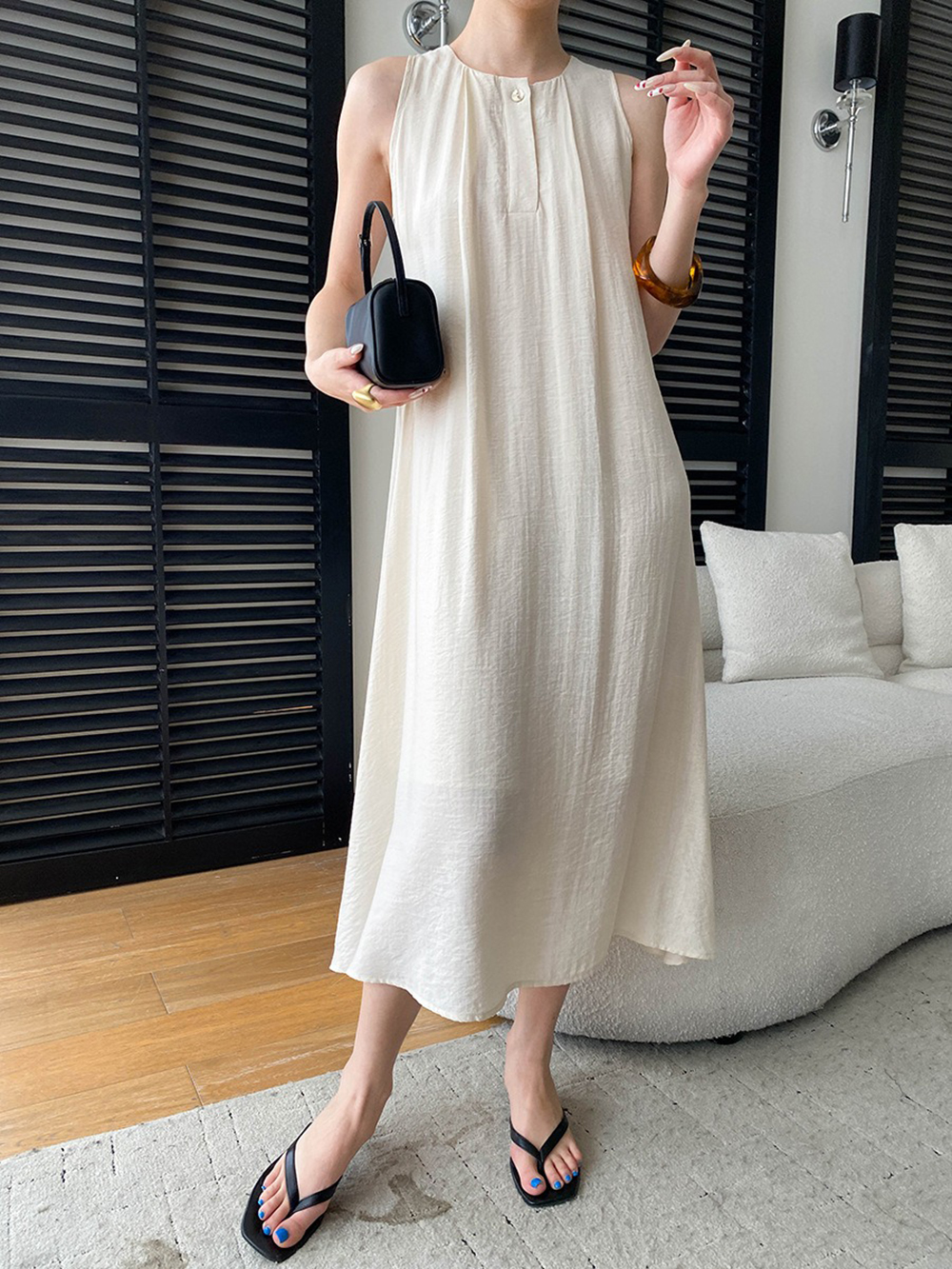 圓領壓褶背心長洋裝,evaviva,4N-ZE09207,圓領壓褶背心長洋裝,領500,999免運
