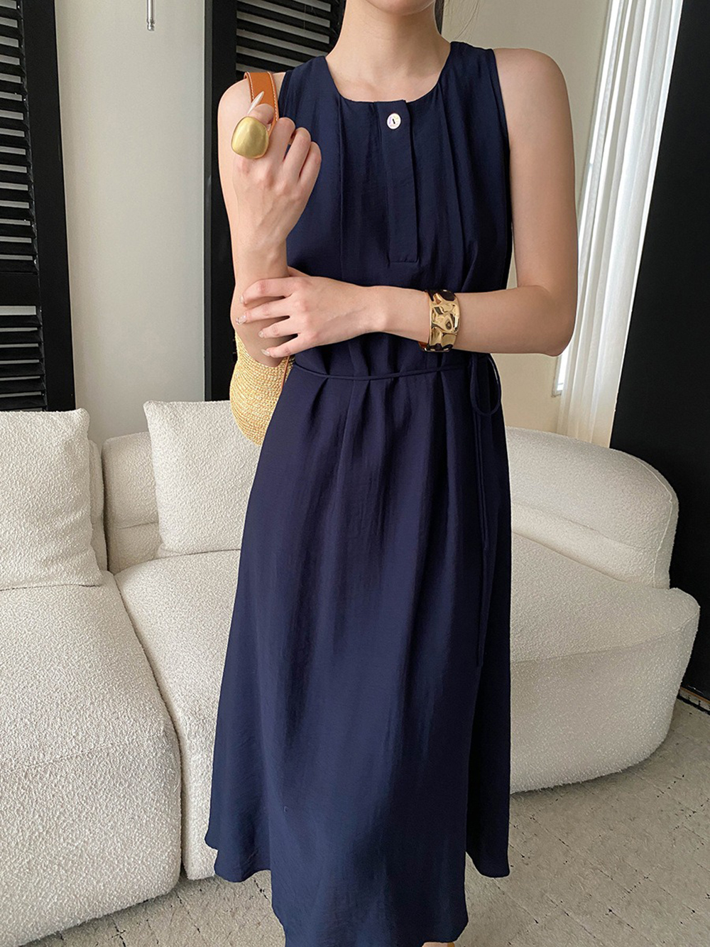 圓領壓褶背心長洋裝,evaviva,4N-ZE09207,圓領壓褶背心長洋裝,領500,999免運