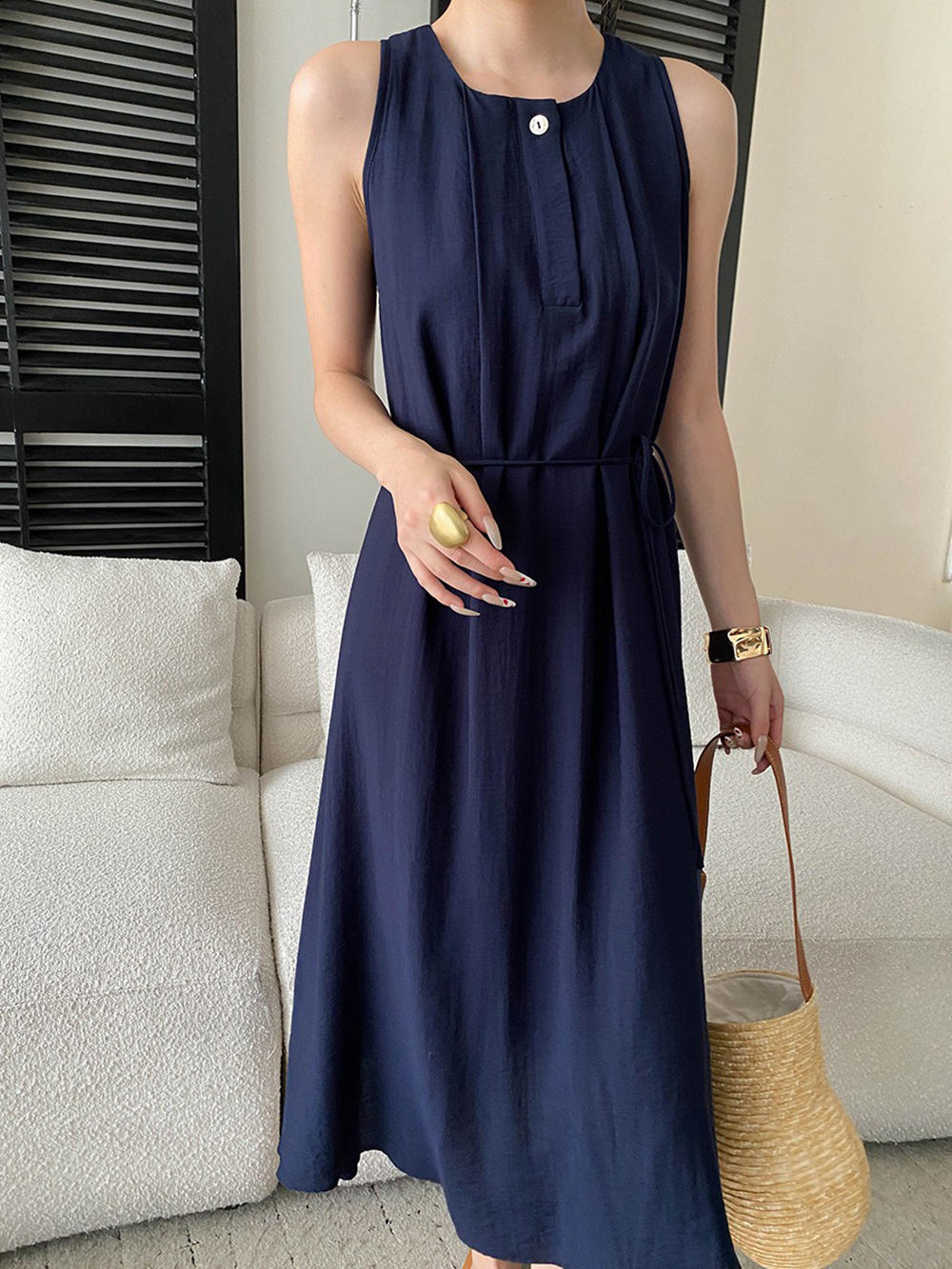 圓領壓褶背心長洋裝,evaviva,4N-ZE09207,圓領壓褶背心長洋裝,領500,999免運