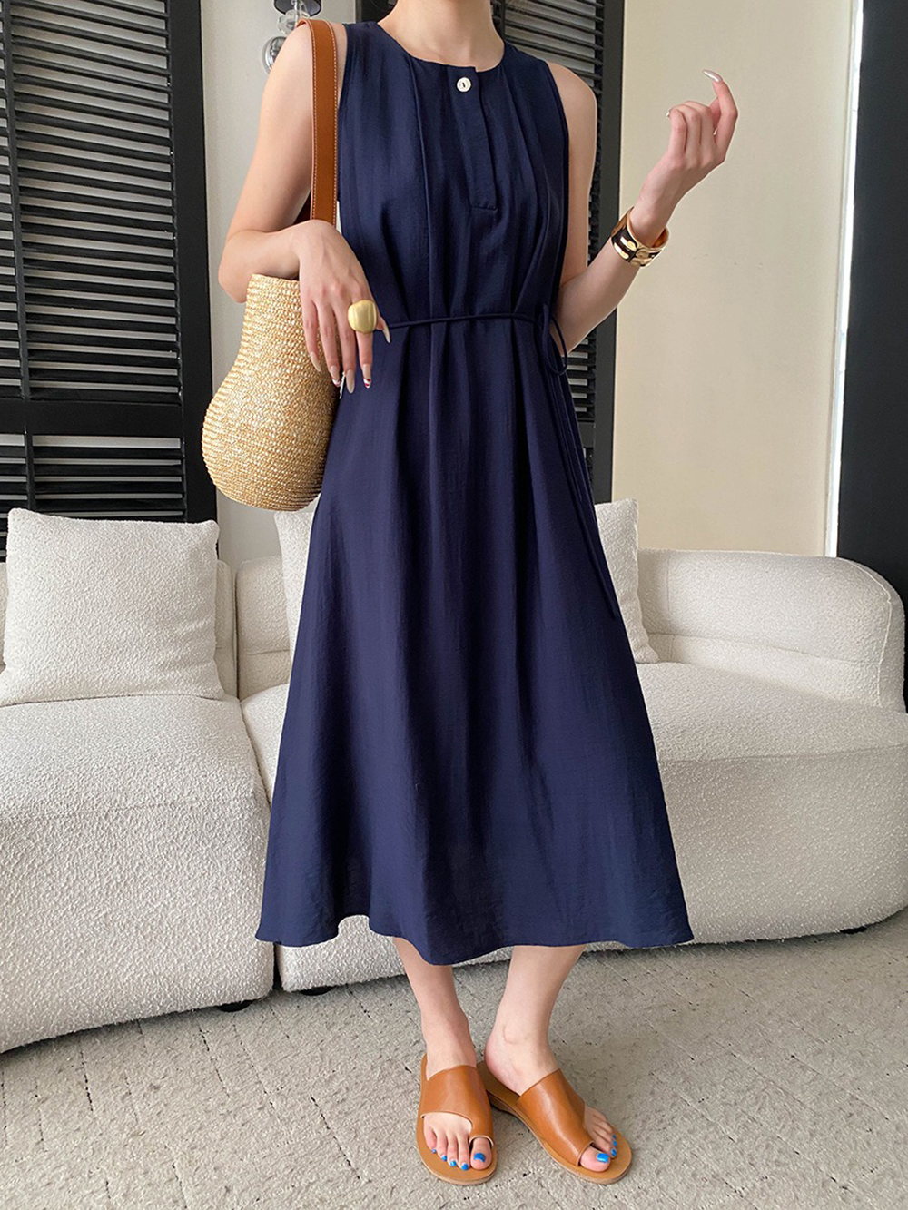 圓領壓褶背心長洋裝,evaviva,4N-ZE09207,圓領壓褶背心長洋裝,領500,999免運