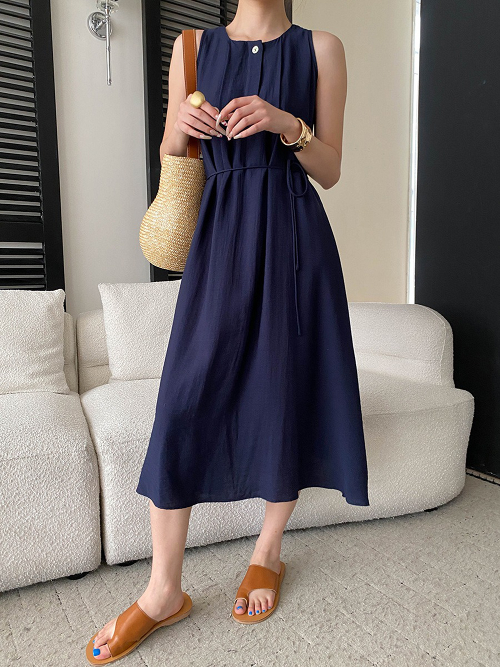 圓領壓褶背心長洋裝,evaviva,4N-ZE09207,圓領壓褶背心長洋裝,領500,999免運