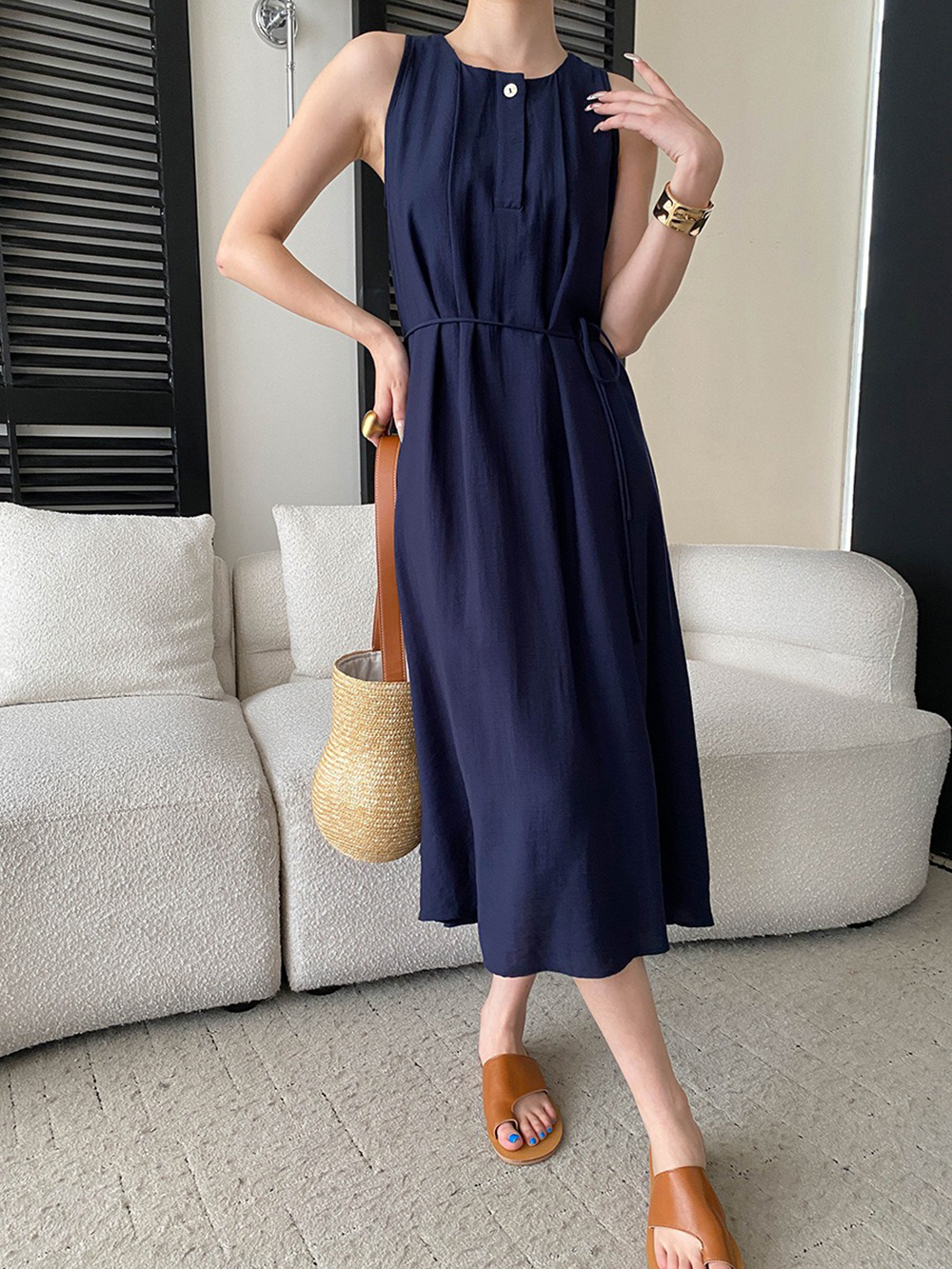 圓領壓褶背心長洋裝,evaviva,4N-ZE09207,圓領壓褶背心長洋裝,領500,999免運