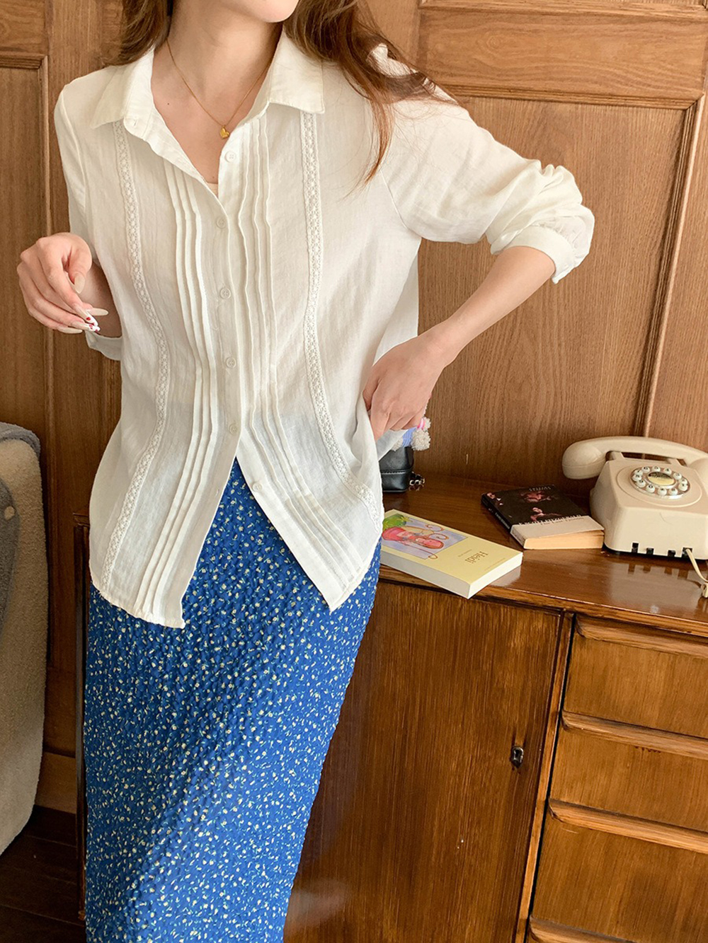 緹花刺繡風琴摺襯衫,evaviva,8C-FD7569,緹花刺繡風琴摺襯衫,領500,999免運