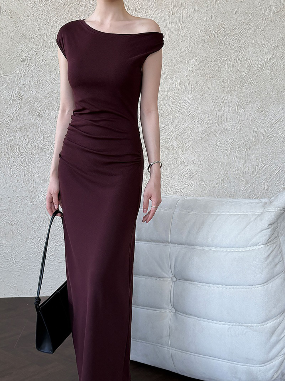 斜肩後開衩修身長洋裝,evaviva,U2-ZD09217,斜肩後開衩修身長洋裝,周新品優惠,NEWARRIVAL