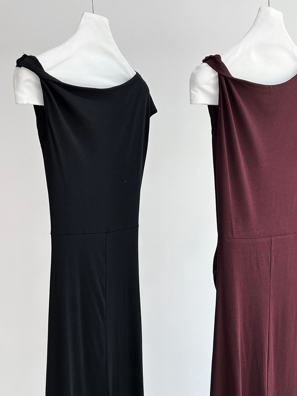 斜肩後開衩修身長洋裝,evaviva,U2-ZD09217,斜肩後開衩修身長洋裝,周新品優惠,NEWARRIVAL