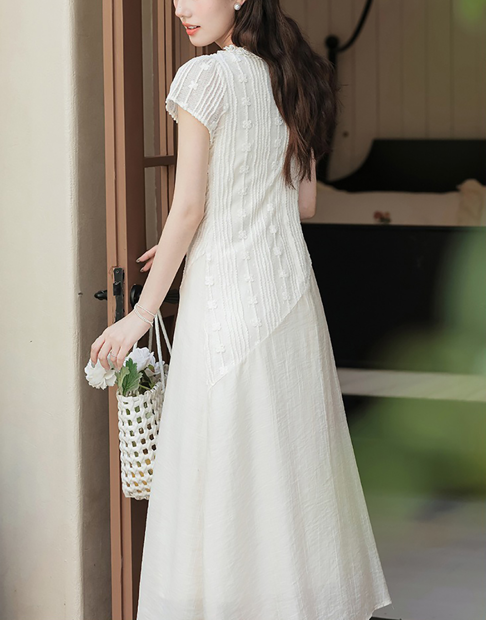 不對稱刺繡設計長洋裝,evaviva,8C-GO7634,不對稱刺繡設計長洋裝,領500,999免運