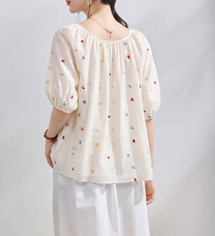 甜美刺繡小花綁帶上衣,evaviva,8C-GO7909,甜美刺繡小花綁帶上衣,領500,999免運
