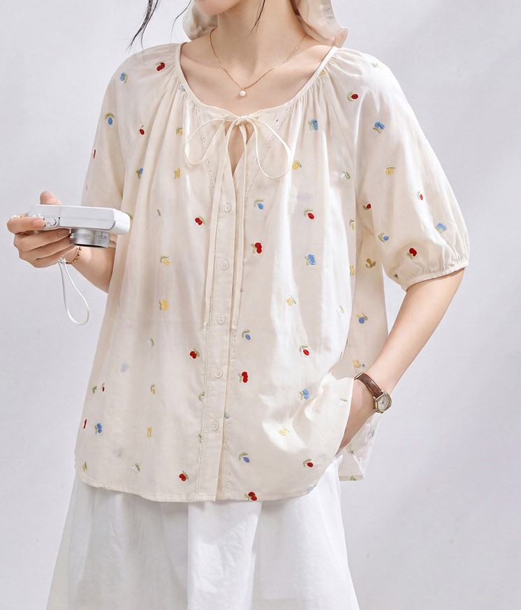 甜美刺繡小花綁帶上衣,evaviva,8C-GO7909,甜美刺繡小花綁帶上衣,領500,999免運