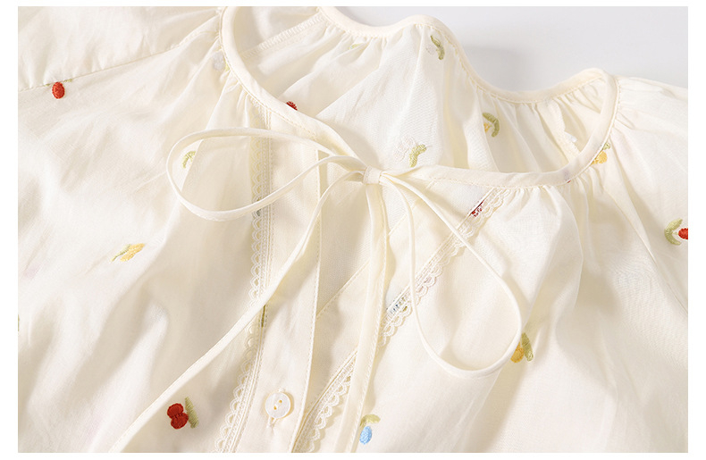 甜美刺繡小花綁帶上衣,evaviva,8C-GO7909,甜美刺繡小花綁帶上衣,領500,999免運