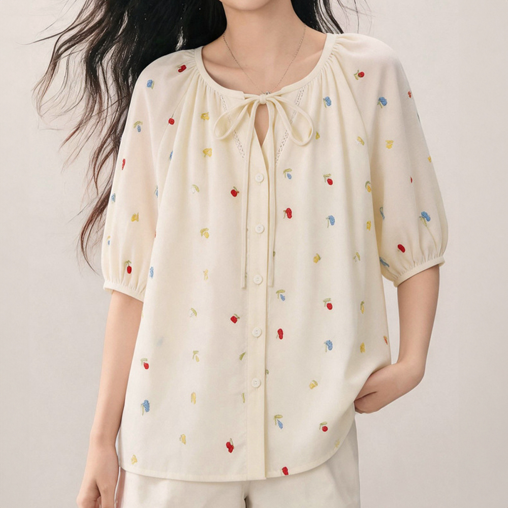 甜美刺繡小花綁帶上衣