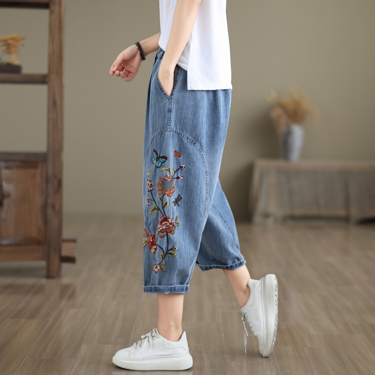文青風格刺繡牛仔寬褲,evaviva,8C-EA7926,文青風格刺繡牛仔寬褲,領500,999免運