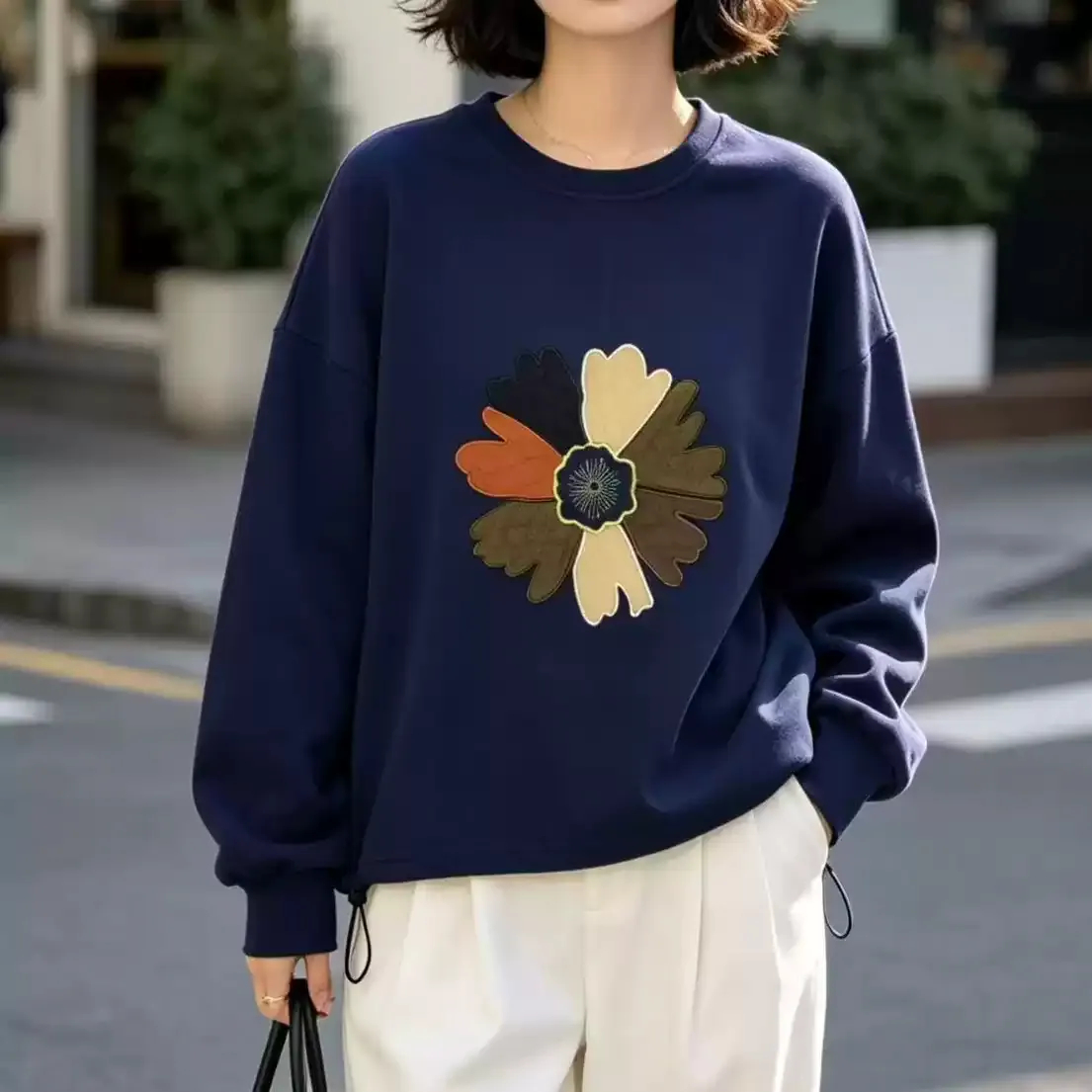 寬鬆休閒花朵刺繡圖案上衣,evaviva,8D-OK7998,寬鬆休閒花朵刺繡圖案上衣,領500,999免運