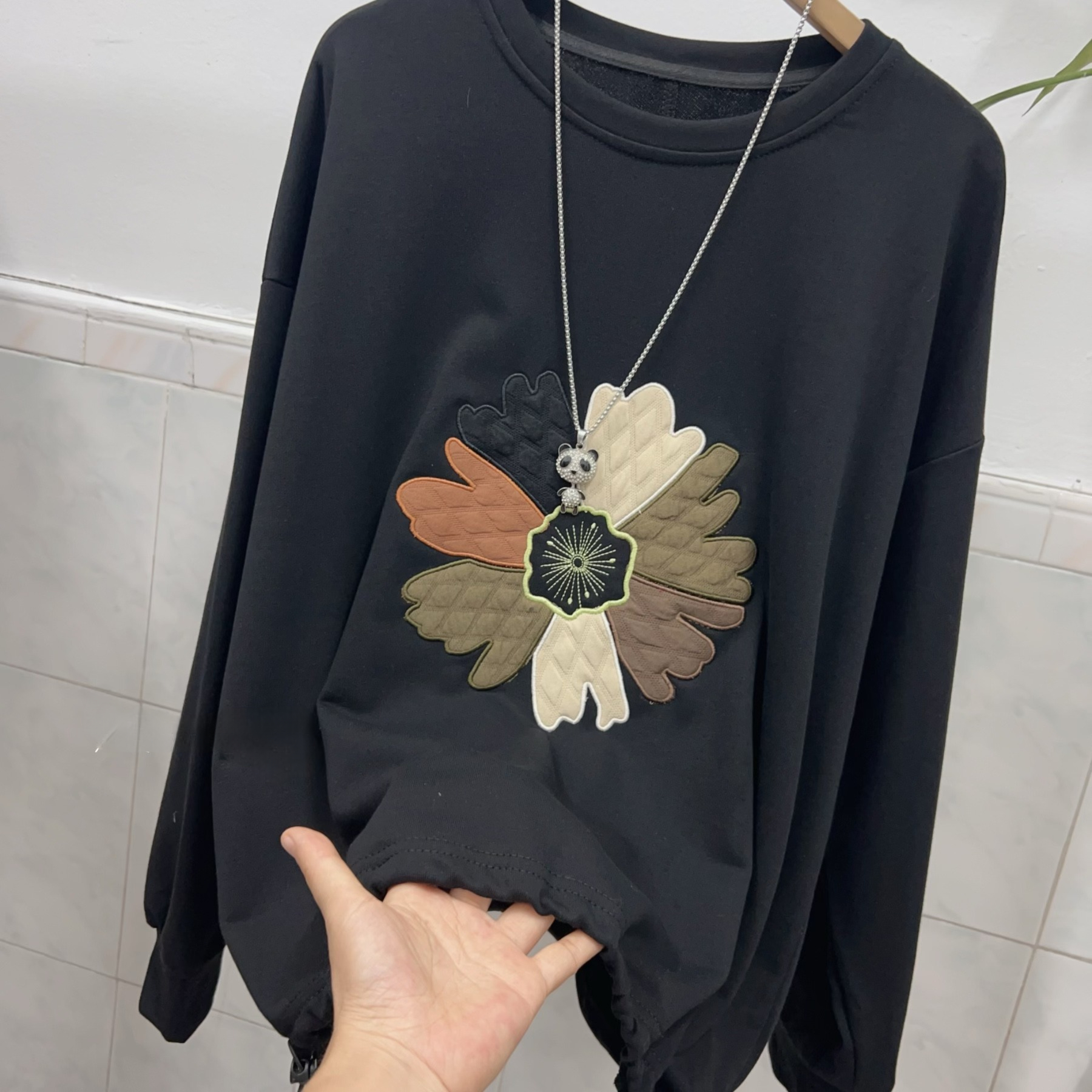 寬鬆休閒花朵刺繡圖案上衣,evaviva,8D-OK7998,寬鬆休閒花朵刺繡圖案上衣,領500,999免運