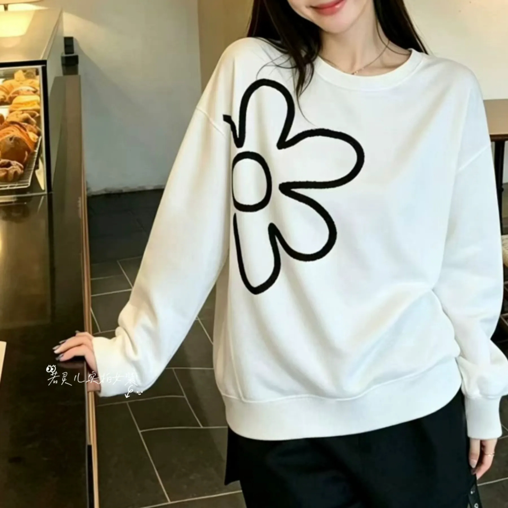 舒適立體感線條花朵上衣,evaviva,8D-OK7999,舒適立體感線條花朵上衣,領500,999免運