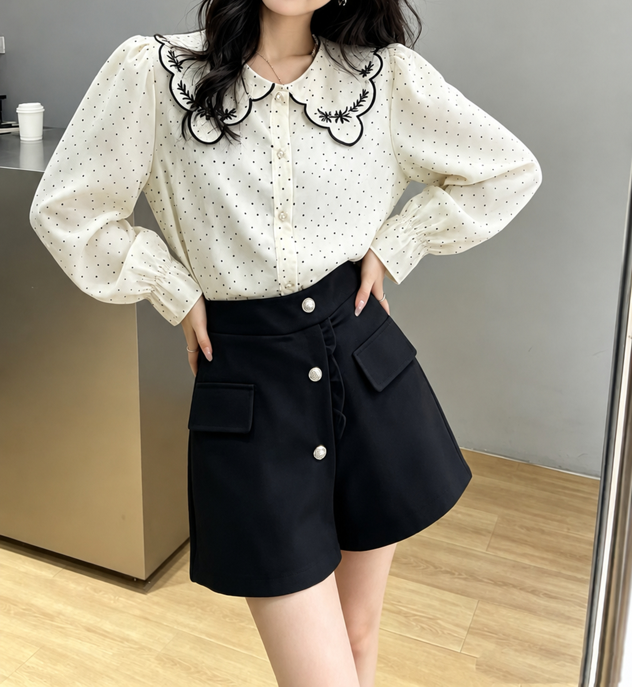 俐落排釦口袋短褲,evaviva,99-AV8053,俐落排釦口袋短褲,領500,999免運