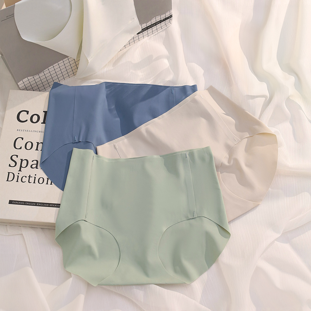 蠶絲薄透無痕素面內褲