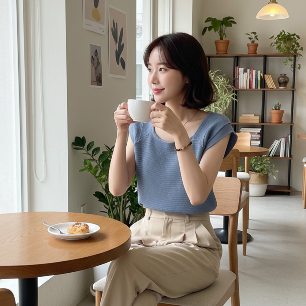 法式氣質素面針織短袖上衣