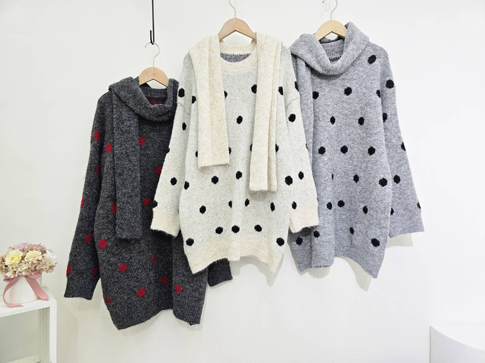 圓點長毛衣圍巾兩件套