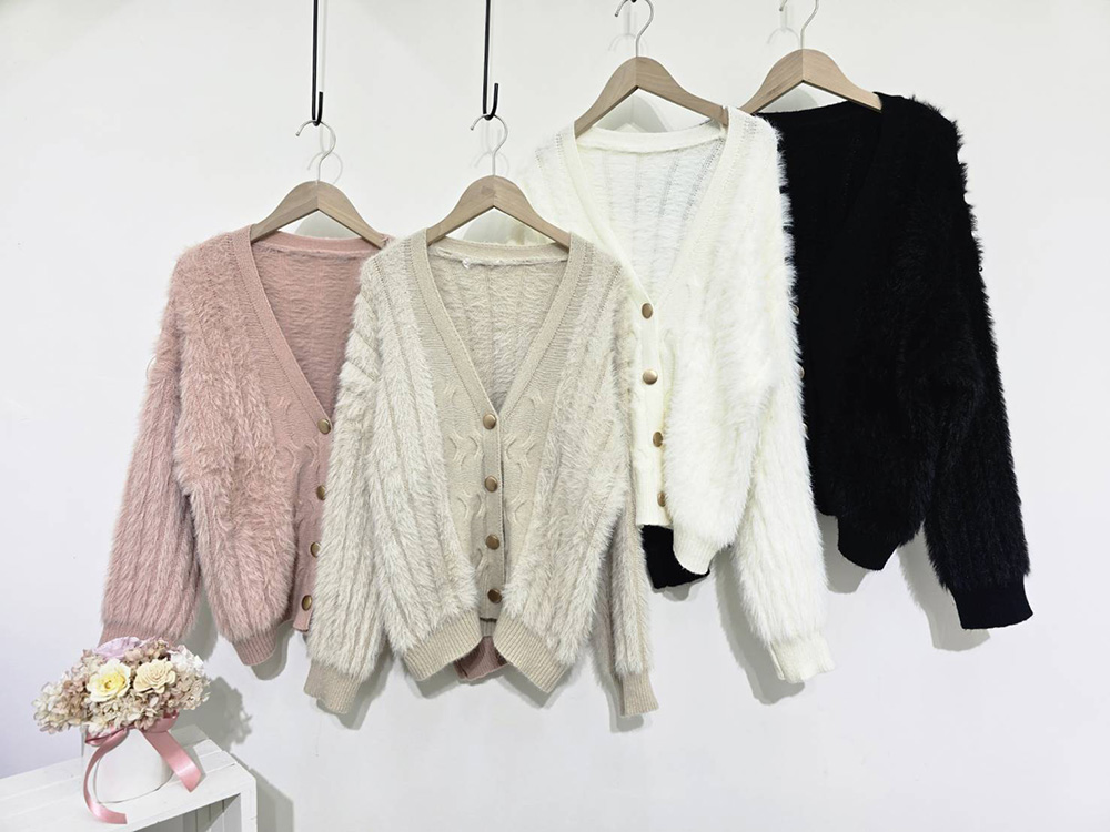 仿水貂絨V領針織外套