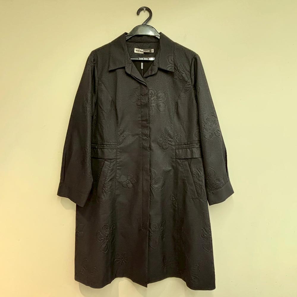 立體浮雕花卉長版外套,BlackJ輕奢系列,99-BG7288,立體浮雕花卉長版外套,領500,999免運