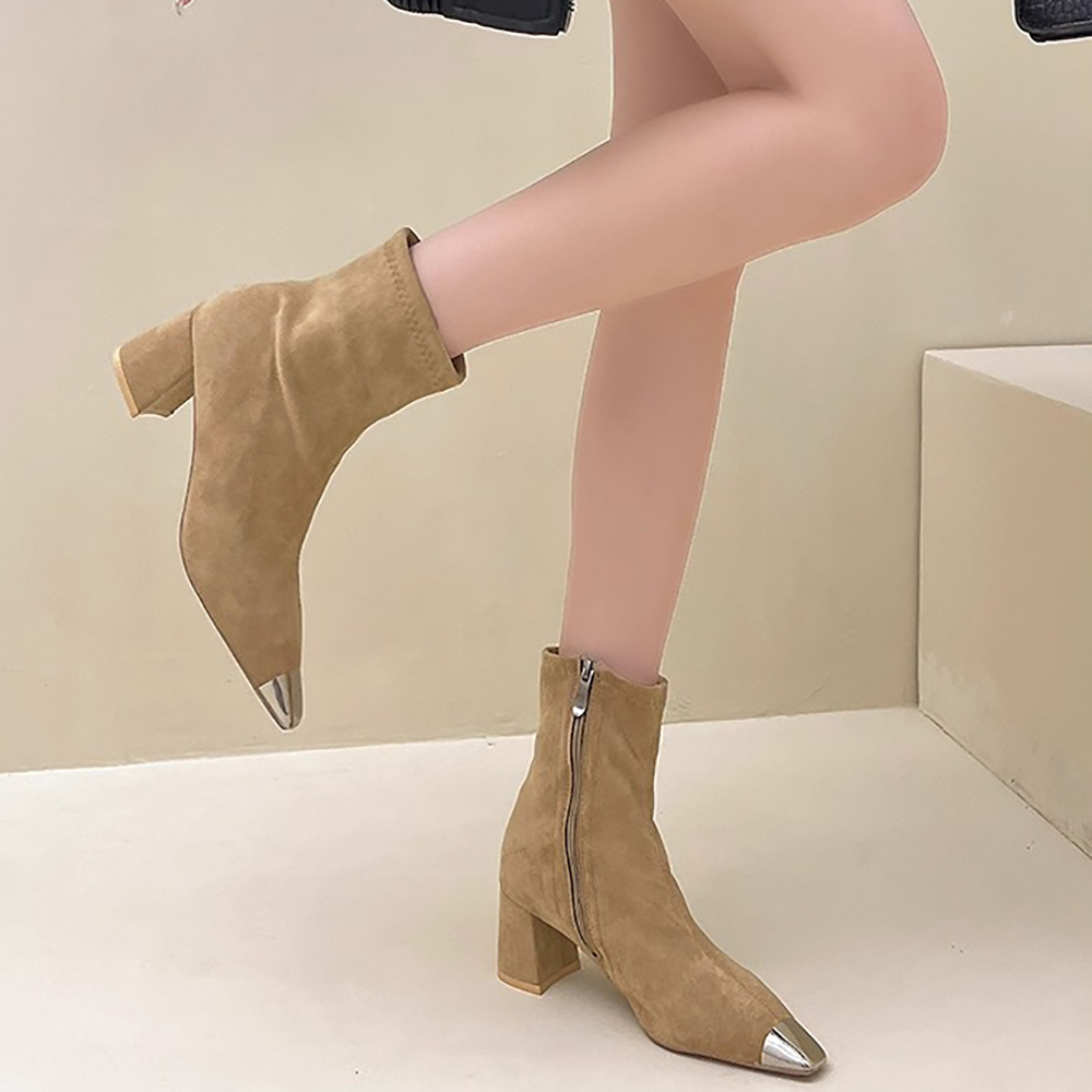 不完美-尖頭絨面粗跟短靴