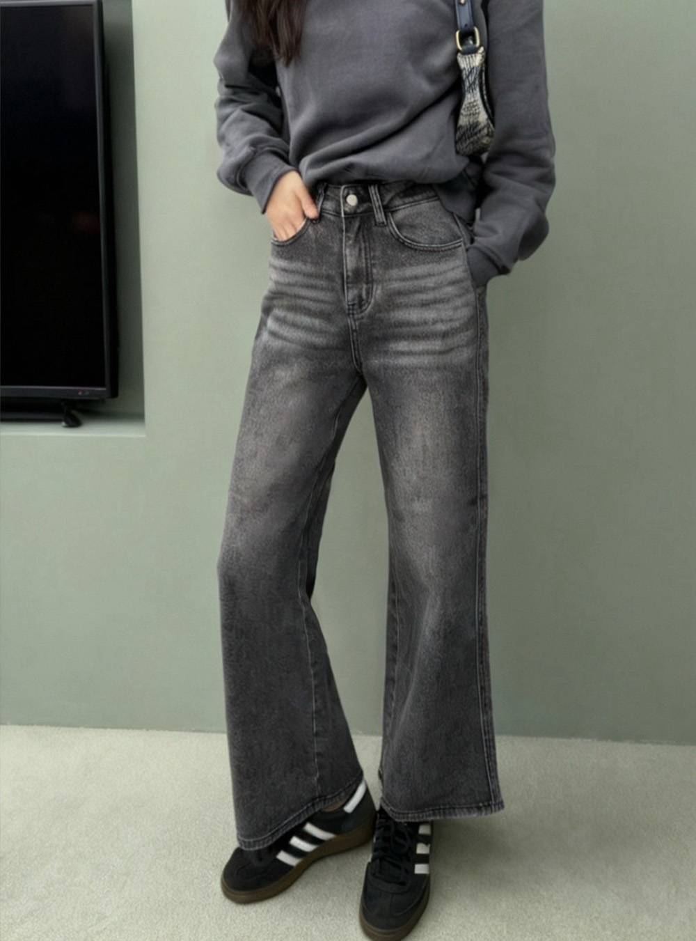 質感黑刷色寬版牛仔褲,evaviva,99-BF7387,質感黑刷色寬版牛仔褲,領500,999免運